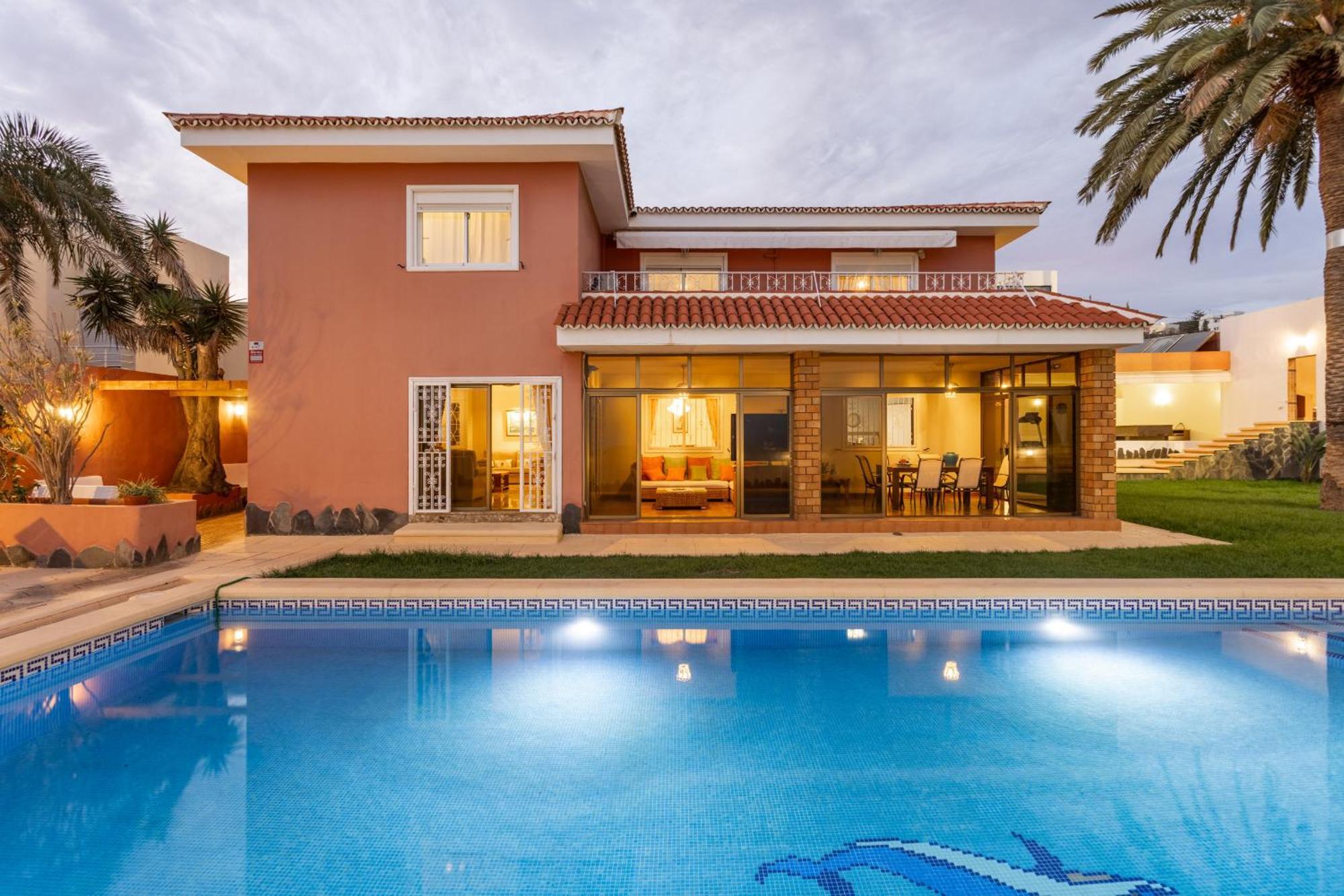 One & Only Sports And Relax Villa Heated Pool By Eden Rentals Tabaiba 외부 사진